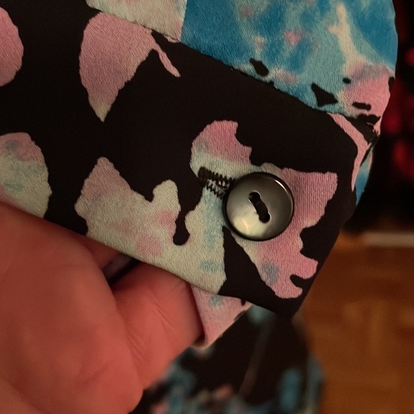 Diane von Furstenberg
Freya Floral Daze Shirtdress - Picture 9 of 14